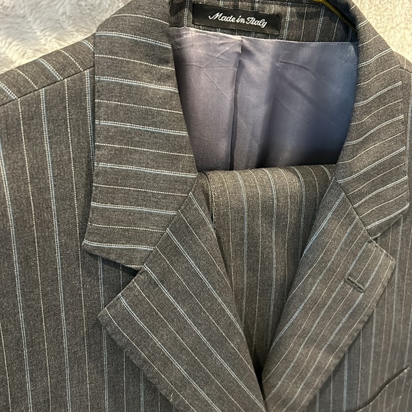 100% Wool Paul Smith Suit - Picture 2 of 7